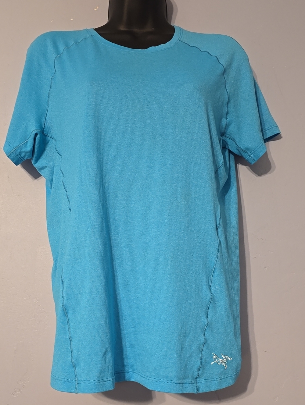 Arc’teryx Motus Crew SS Women’s Blue Short Sleeve Athletic Shirt